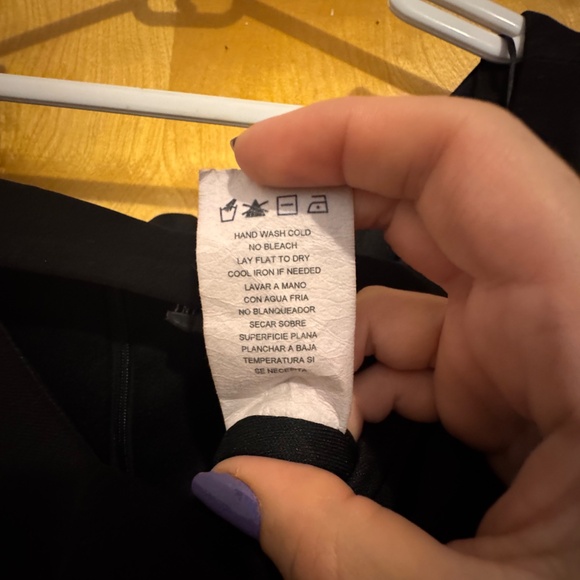 Nightway Black Jumpsuit sleeveless off-the shoulder wide-leg - Picture 5 of 6